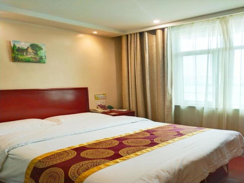Greentree Inn Shandong Heze Mudan Road Bus Terminal Station Express Hotel Екстер'єр фото