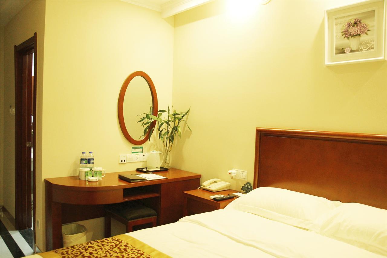 Greentree Inn Shandong Heze Mudan Road Bus Terminal Station Express Hotel Екстер'єр фото